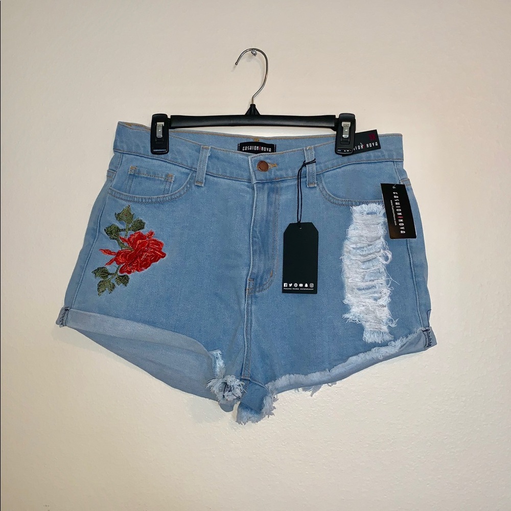 NWT High Waisted Denim Shorts - L - Picture 7 of 7